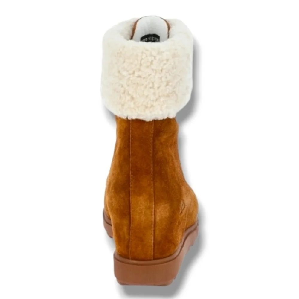 OZARK TRAIL SIZE 6 Leather Waterproof Wedge Boots With Faux Shearling Fur Trim